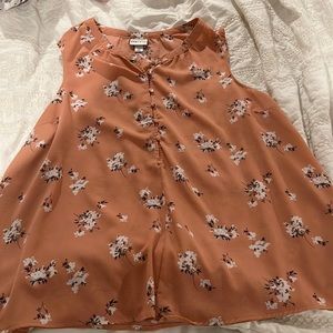 Ava and Viv  coral floral top- 2x